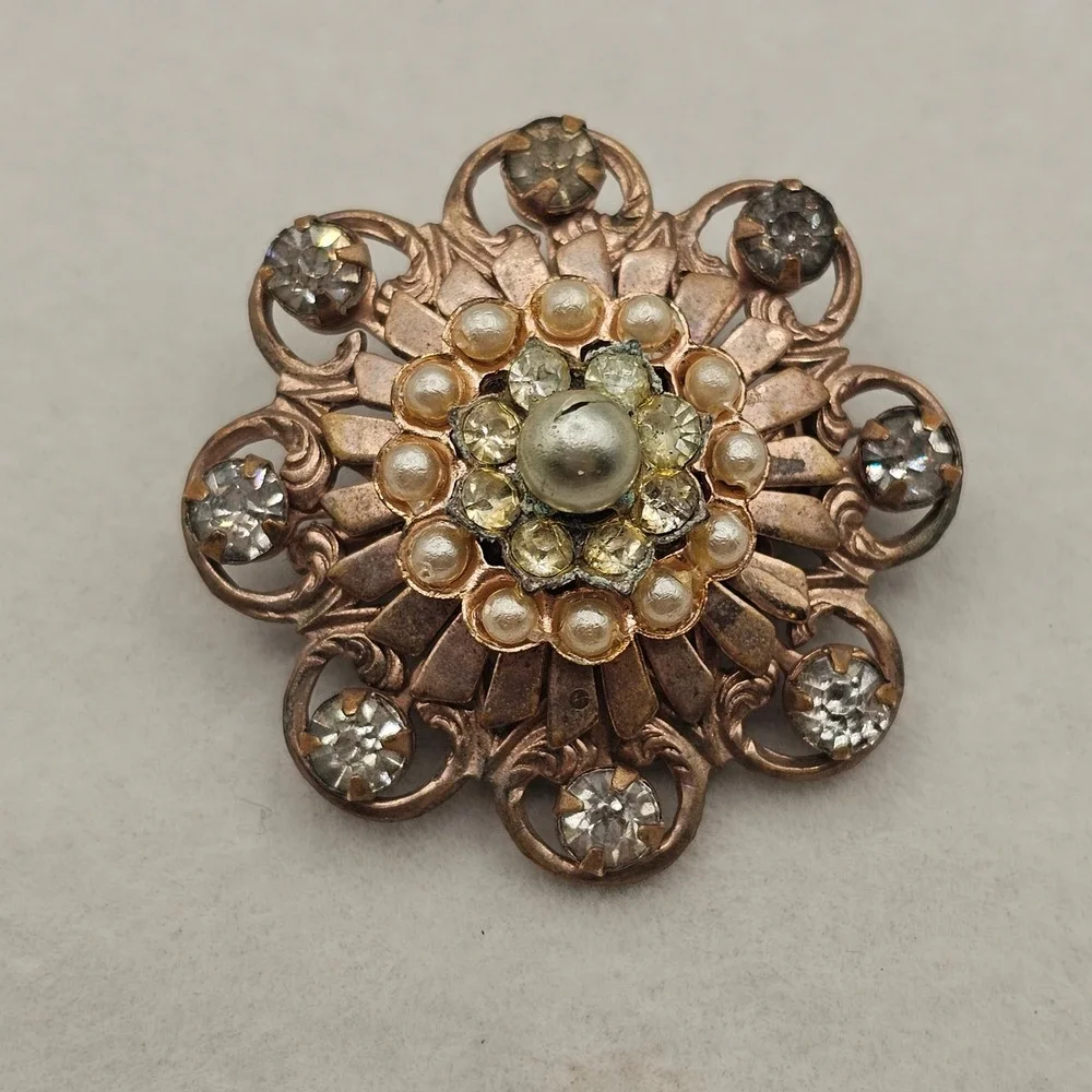 Vintage Brooch Pin Faux Pearl Rhinestone Copper Tone Flower Starburst Statement